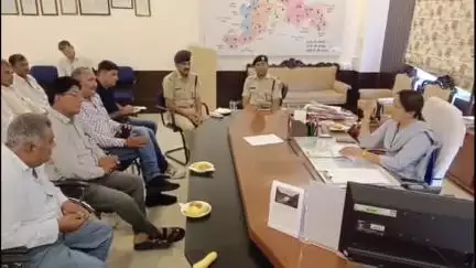झालरापाटन: SP कार्यालय में जिला स्तरीय CLG मीटिंग का आयोजन, SP ने आगामी त्योहारों पर धार्मिक सौहार्द कायम रखने की अपील की