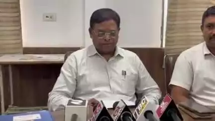 హన్వాడ: రేపు పాలమూరు యూనివర్సిటీలోమొదటిసారిగా
పబ్లిక్ హియరింగ్ మీటింగ్ హాజరుకానున్న తెలంగాణ విద్య కమిషన్ చైర్మన్ అకునురి మురళి