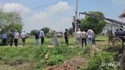 सेपउ: सैंपऊ क्षेत्र में 90 लाख रुपये के बकाया पर उतारे गए 11 ट्रांसफॉर्मर