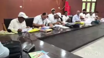 महाराजगंज: विकास भवन सभागार में एकीकृत पोषक तत्व प्रबंधन पर 15 दिवसीय प्रशिक्षण का आयोजन