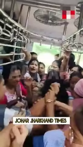 महाराष्ट्रः करजत से #Local

TrainFight #WomensCoachClash

#Passenger Fight