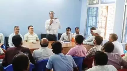 अकोढ़ी गोला: अकोढ़ी गोला में मतदाता सूची अद्यतन के लिए BLO की बैठक आयोजित की गई