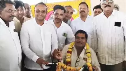 बड़वाह: बेडिया में दिव्यांगजनों के लिए शिविर आयोजित, विधायक बिरला ने 83 दिव्यांगों को उपकरण वितरित किए
