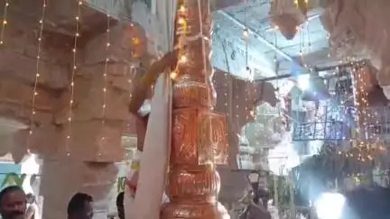 சாத்தூர்: வெங்கடாஜலபதி திருக்கோவிலில் ஆணி பிரம்ம உற்சவ விழா கொடியேற்றத்துடன் துவக்கம்