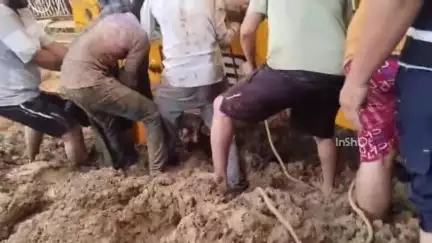 होशंगाबाद नगर: कंचन नगर में सीवरेज पाइपलाइन में फंसे मजदूर मामले में कंपनी ने सुपरवाइजर को हटाया