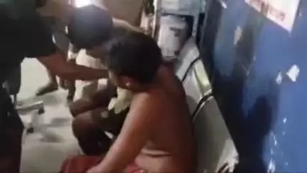 আলিপুরদুয়ার ২: ছিপড়ার গভীর জঙ্গলে বাজ পড়ে মৃত্যু এক শ্রমিকের আহত পাঁচজন কান্নার রোল পড়ে গেছে এলাকায়