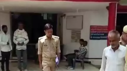 शिकोहाबाद: नसीरपुर पुलिस ने सरकारी आदेश अवहेलना मामले में फरार चल रहे दो भाइयों को किया गिरफ्तार