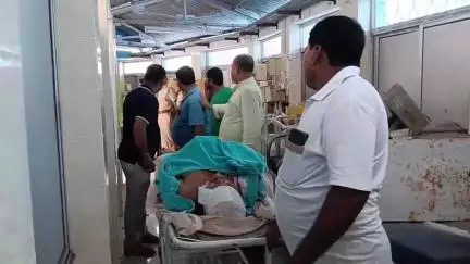 তমলুক: গারুঘাটায় পথ দুর্ঘটনায় আহত পুলিশ কর্মীকে তমলুক হসপিটাল থেকে কলকাতায় স্থানান্তর, অন্য ২ মৃত পুলিশকর্মীর হল ময়নাতদন্ত