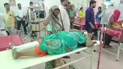 बिसौली: आसफपुर गांव के निकट पैदल जा रही बुजुर्ग महिला को कार ने मारी टक्कर, बुजुर्ग महिला घायल हुई