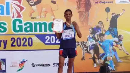 गुण्डरदेही: अंतरराष्ट्रीय खिलाड़ी कामता प्रसाद साहू अपने 50वें जन्मदिन पर 50 किलोमीटर मैराथन दौड़ में बालोद कलेक्ट्रेट पहुंचेंगे