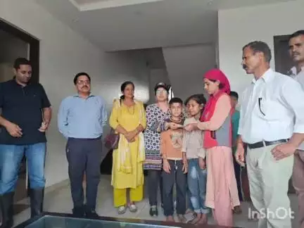 चच्योट: गोहर की ग्राम पंचायत बाड़ा में एसडीएम समृतिका नेगी ने राहत शिविर का लिया जायज़ा