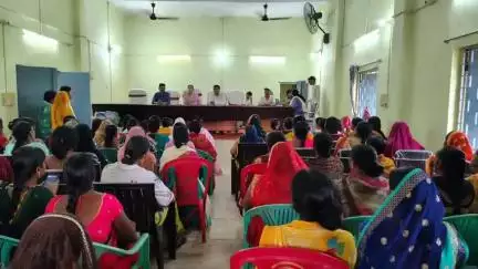 तिलौथू: तिलौथू में मतदाता सूची पुनरीक्षण के लिए जीविका मित्रों की बैठक का आयोजन