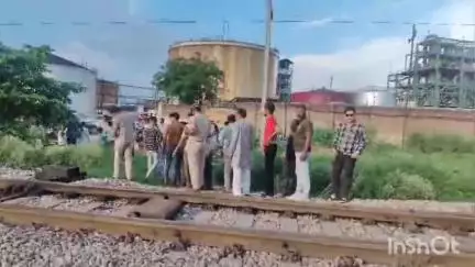 धामपुर: स्योहारा में ट्रेन से कटकर एक अज्ञात महिला की मौत, शव कई टुकड़ों में बटा, पुलिस ने पोस्टमार्टम के लिए भेजा