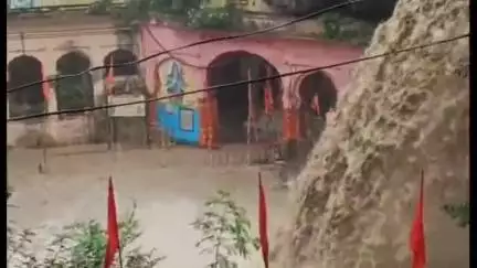 सैलाना: जिले में भारी बारिश का अलर्ट, सैलाना में सबसे ज्यादा वर्षा, केदारेश्वर महादेव मंदिर में बहने लगा झरना