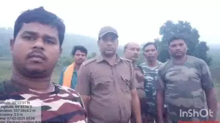 ବୀରମିତ୍ରପୁର: ରାଉରକେଲା ବନଖଣ୍ଡର ପାନପୋଷ,ରାଜଗାଙ୍ଗପୁର, ବିଶ୍ରା ,ବାଙ୍କୀ,ବୀରମିତ୍ରପୁର ରେଞ୍ଜରେ ହାତୀମାନଙ୍କର ଉପସ୍ଥିତି ନେଇ ବନବିଭାଗର ସୂଚନା।