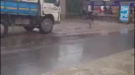 हनुमाननगर: हायाघाट प्रखंड में झमाझम बारिश से किसानों में खुशी, धान की फसल को मिलेगा फायदा और पानी की किल्लत होगी दूर