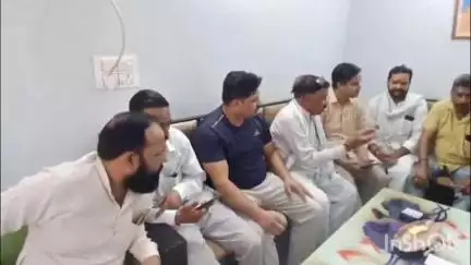 मुज़फ्फरनगर: होटल-ढाबे नाम प्रकरण में अग्रवाल मार्केट स्थित कार्यालय पर संयुक्त हिंदू मोर्चा की घोषणा, पुलिस उत्पीड़न पर होगा आंदोलन
