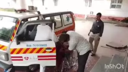 ಉಡುಪಿ: ನಗರದಲ್ಲಿ ನದಿಗೆ ಹಾರಲು ಹೋದ ಅನಾರೋಗ್ಯ ಪೀಡಿತ ವೃದ್ಧರ ರಕ್ಷಣೆ ವಾರಿಸುದಾರರಿಗೆ ಸೂಚನೆ