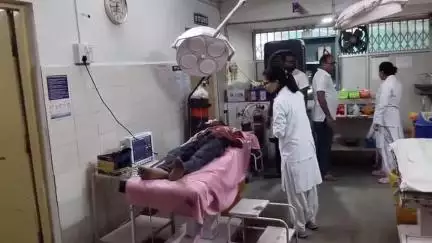 कटनी नगर: अमदरा हाईवे पर अज्ञात वाहन ने बाइक सवार को मारी टक्कर, घायल ज़िला अस्पताल में भर्ती