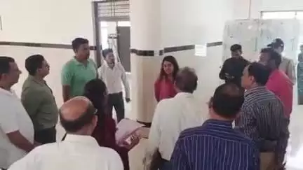 गुलाना: कलेक्टर का गुलाना दौरा: महाविद्यालय और स्वास्थ्य केंद्र के घटिया निर्माण को दो सप्ताह में सुधारने का आदेश