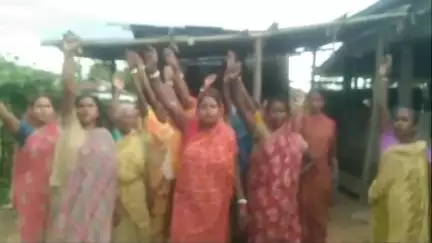 কমলপুর: সুরমা: আশিস দাসের বাড়িতে বিধায়িকা স্বপ্না দাস পালের পরিদর্শনে উত্তেজনা, 'গো ব্যাক' স্লোগান