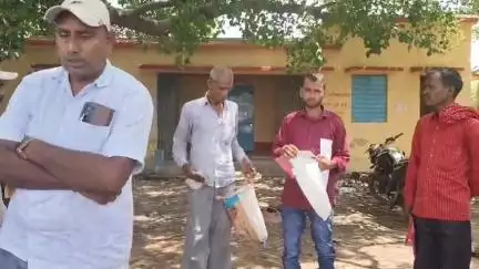हरनौत: प्रखंड कार्यालय के CDPO, मनरेगा, जन्म एवं मृत्यु प्रमाण पत्र व पंचायती राज विभाग कार्यालय में 10:45 तक लगा रहा ताला