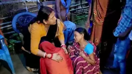 जमुआ: हरिमगहा निवासी देवी दास के निधन पर विधायक मंजू कुमारी ने जताया शोक, परिजनों से की मुलाकात
