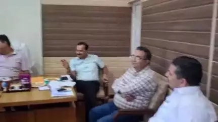 नूरपुर: नगर परिषद की बैठक सम्पन्न, कार्यकारी अधिकारी RS वर्मा ने कहा- सभी डिपॉज़िट वर्क का टेंडर लगाकर विकास कार्य शुरू होगा
