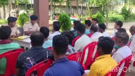 बौंसी: मुहर्रम त्यौहार को लेकर बंधुआ कुरावा थाने में शांति समिति की बैठक हुई