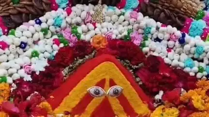 अम्ब: पंजाब विधानसभा के स्पीकर ने परिवार सहित माता चिंतपूर्णी के दरबार में की पूजा-अर्चना