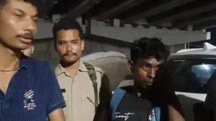দাংতল ৰাজহ চক্ৰ: চাপাগুৰীত ড্ৰাগছ সহ এজনক আটক কাজলগাঁও আৰক্ষীৰ