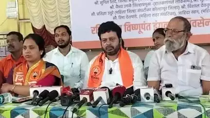 करवीर: जुगार अड्डे चालवणाऱ्यांना पालकमंत्र्यांनी त्यांच्या गद्दार सेनेतही घेऊ नये: ठाकरे गटाचे जिल्हाप्रमुख रविकिरण इंगवले