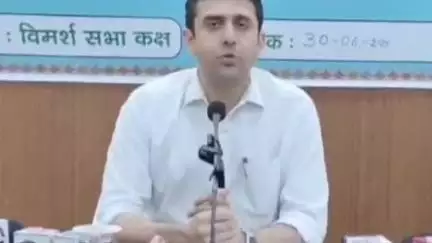 बेलसंड: भंडारी में पशु शेड निर्माण में अनियमितता मिलने पर डीएम ने दिए FIR के आदेश