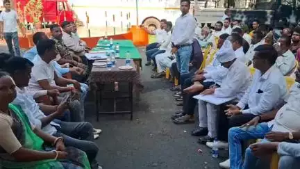 बगोदर: बगोदर थाना परिसर में मुहर्रम को लेकर शांति समिति की बैठक हुई