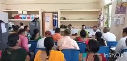 चतरा: गिद्धौर प्रखंड परिसर में जेएसएलपीएस के तहत बीपीएम के नेतृत्व में हुई बैठक, दिए गए कई निर्देश