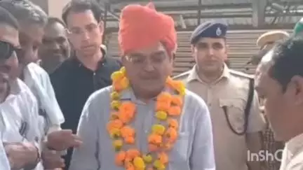 मेड़ता: मेड़ता रोड रेलवे स्टेशन पर चल रहे निर्माण कार्य का निरीक्षण रेलवे के जीएम ने किया