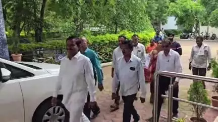 बुलढाणा: मच्छी लेआउट आणि जयस्वाल लेआउट मधील अतिक्रमण हटवण्याची जिल्हाधिकाऱ्यांकडे मागणी