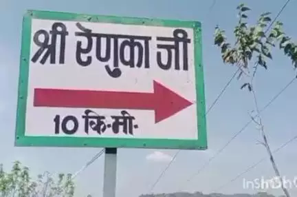 ददाहू: रेणुका जी में बड़ी गाड़ी ओवरलोड प्रशासन चालान करने में नाकाम गाड़ियां नेता की बताई गई है