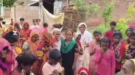 रसूलाबाद: भैसाया गांव के समीप पिकअप की टक्कर से मासूम की मौके पर हुई मौत, परिजनों ने पोस्टमार्टम कराने से किया इनकार