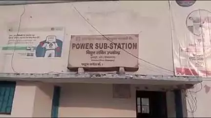 भोरे: भोरे में विद्युत कंपनी की छापेमारी, 2 लोग बिजली चोरी करते पकड़े गए, थाने में प्राथमिकी दर्ज