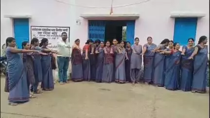 बलौदा: बछौद गांव में बाल विवाह मुक्त ग्राम और बाल मित्र पंचायत की ओर कदम, नवोदय कार्यक्रम के तहत आंगनबाड़ी कार्यकर्ताओं की