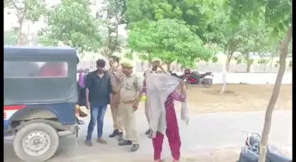 प्रतापगढ़: धर्म परिवर्तन का एएसपी ने पुलिस लाइन में किया खुलासा, कंधई के मजिस्ता मोड़ से मौलवी समेत 7 अभियुक्तों को भेजा गया जेल