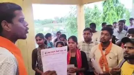 पंडरिया: पंडरिया कॉलेज में व्याप्त समस्याओं को लेकर ABVP ने 6 सूत्रीय मांग के साथ किया प्रदर्शन, प्राचार्य को सौंपा ज्ञापन