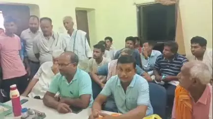मोतिहारी: जिले के सुगौली में गन्ना यंत्रीकरण योजना के तहत कृषि यंत्रों की खरीद पर अनुदान हेतु ऑनलाइन आवेदन कैंप का आयोजन