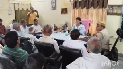 महवा: महुआ थाने में सीएलजी बैठक का आयोजन, उपखंड अधिकारी रही उपस्थित