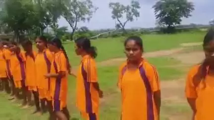 बरहेट: बरहेट हाई स्कूल में दो दिवसीय सुब्रत कप फुटबॉल प्रतियोगिता का आयोजन