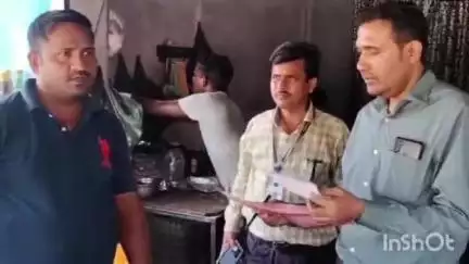 गावां: गावां में जिला खाद्य पदाधिकारी ने होटलों का औचक निरीक्षण किया, भारी गड़बड़ी मिली