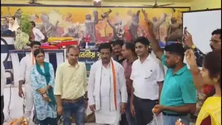 কেতুগ্রাম ১: কেতুগ্রাম-১ চক্রের স্কুল পরিদর্শক কুন্তল দত্ত বদলি হয়ে গেলেন, তাকে বিদায় সম্বর্ধনা দেওয়া হল, অনুষ্ঠানে উপস্থিত MLA