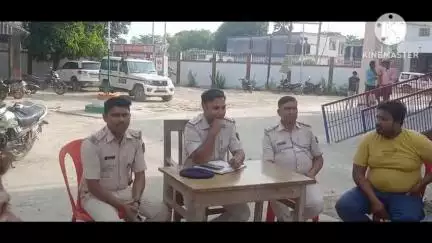 कुढ़नी: तुर्की थाना परिसर में मोहर्रम पर्व को लेकर शांति समिति की बैठक का आयोजन