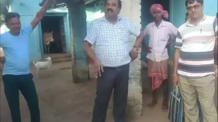 गिरिडीह: कुसुमाकुरा गांव में डायरिया फैलने पर उपायुक्त ने स्वास्थ्य विभाग के अधिकारियों को दिए आवश्यक निर्देश